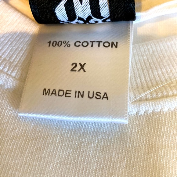 Short sleeve crew neck statement shirt Peace is my Reverb featuring doves 2X NWT - Picture 4 of 6